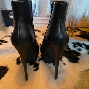 Steve Madden Platform Booties